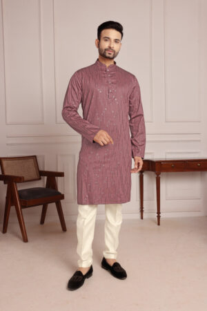 Embroidered Cotton Mandarin Collar Kurta (Reddish-Mauve)